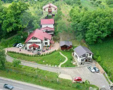 Pensiunea Stejarul lui Andrei,ofera cazare in Izvoarele din județul Prahova