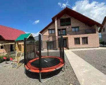 Casa OLD BRICK localizata intr-o zona perfecta pentru a incepe drumeții