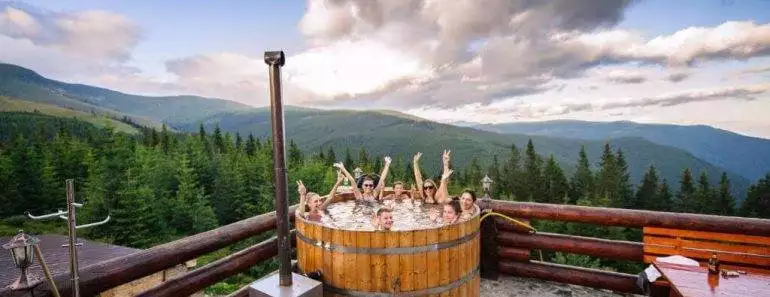 Pensiunea Antonia Spa: O destinație perfectă pentru cei care iubesc priveliștile montane impresionante