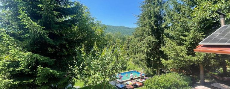 Hétvezér Panzió o locatie de poveste in inima Harghitei