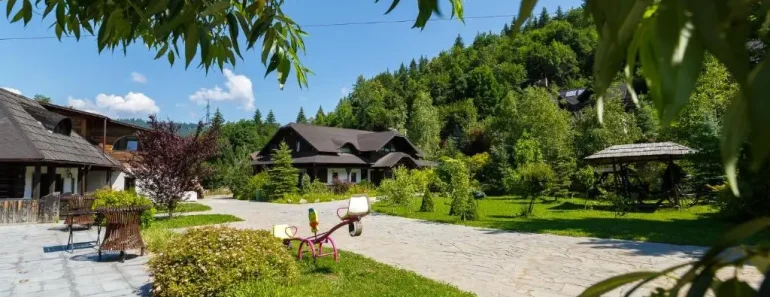 Casa Poveste: Descoperă Bucovina Autentică și Tradițiile Sale