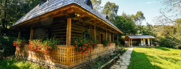 Cazare tradițională Maramureș -Casa lu’ Ion
