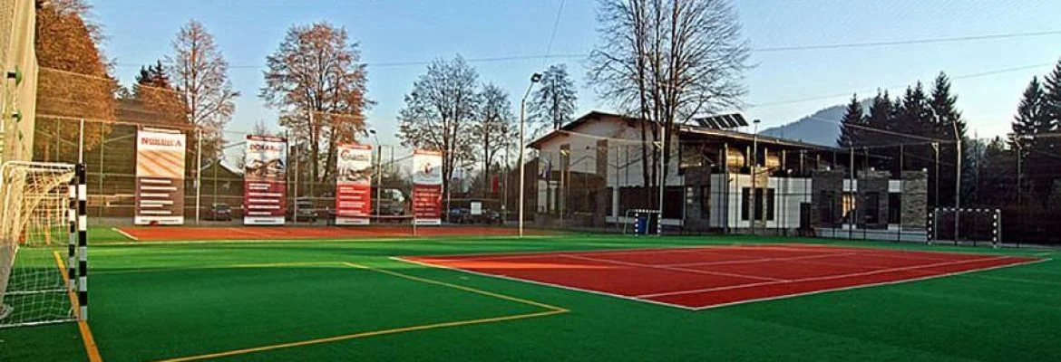 Aquarius Boutique Hotel -cu piscină interioară și centru spa