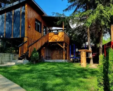 Cazare în Valea Doftanei la Căsuța cocoțată